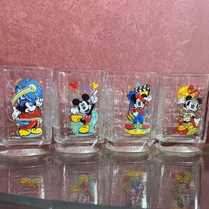 Disney McDonalds Year 2000 Collectible Set of 4 Square Glasses